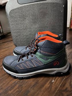 Brand new hiking boots, never been worn. $25 OBO.