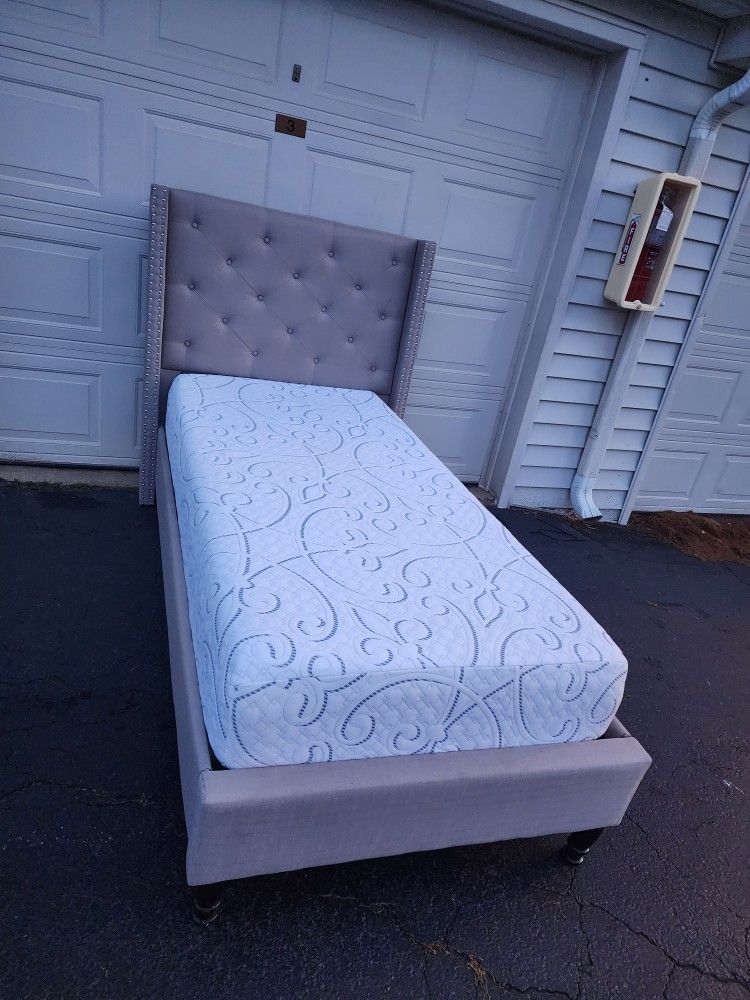 TWIN XL BED AND MATTRESS