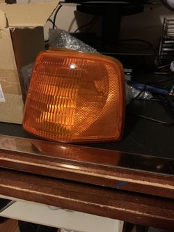 Ford ranger corner light LEFT 93-97