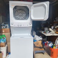 GE WASHERand GAS DRYER, Like new. Large tub. Over all width 27"