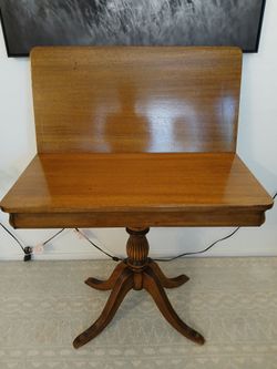 Antique Mahogany Duncan Phyfe Flip Top Game Card Tea Console Table 34" , Collectors Game Table , vintage,  valued $1175. Obo