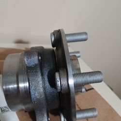 2008 Prius Wheel Hub