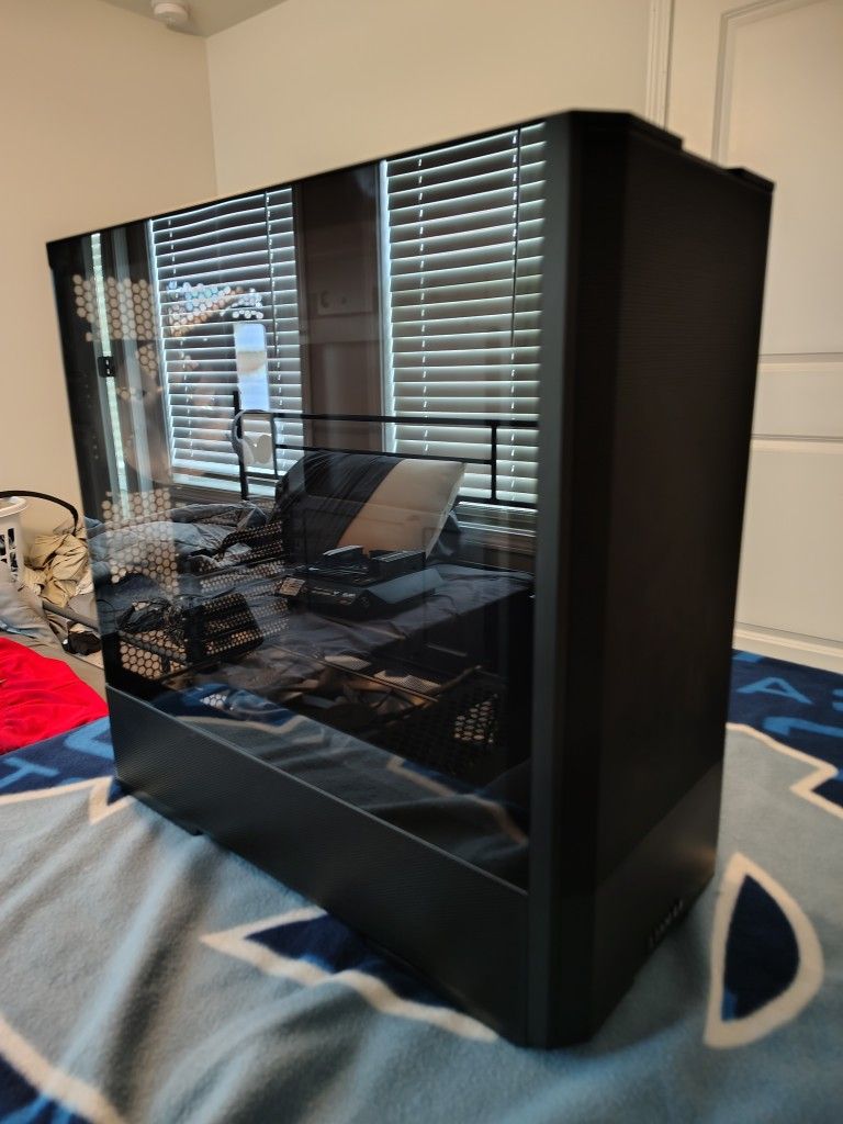 Lian Li Lancool 207 Case W/Corsair RGB Fans