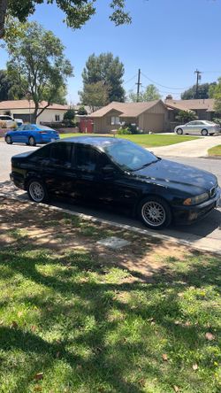 2002 BMW 525i