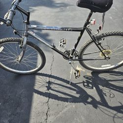 ROSS MT. RUSHMORE 26" 21 SPEED MENS BIKE