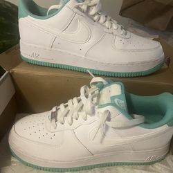 Air Force 1 Size 10.5 Mens White/mint Green