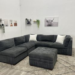Thomasville Sectional Modular Couch - Free Delivery 