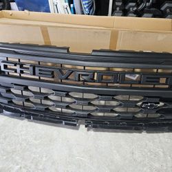 2022-2024 Chevy Silverado Custom OEM Black Grille