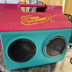 Igloo Playmate Kool Tunes Brand New Cooler! 