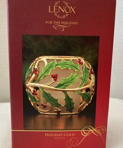 Lenox Holiday Gold votive holder