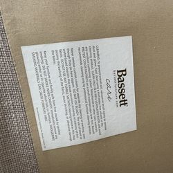 Bassett Furniture Sectional Corner Chair – Beige Fabric – No Pets / No Smoking – Coral Gables Pickup