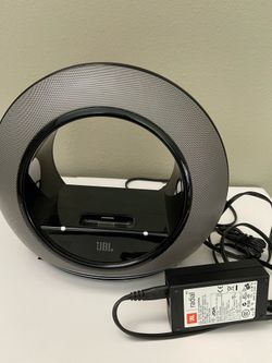 JBL loudspeaker dock for iPod