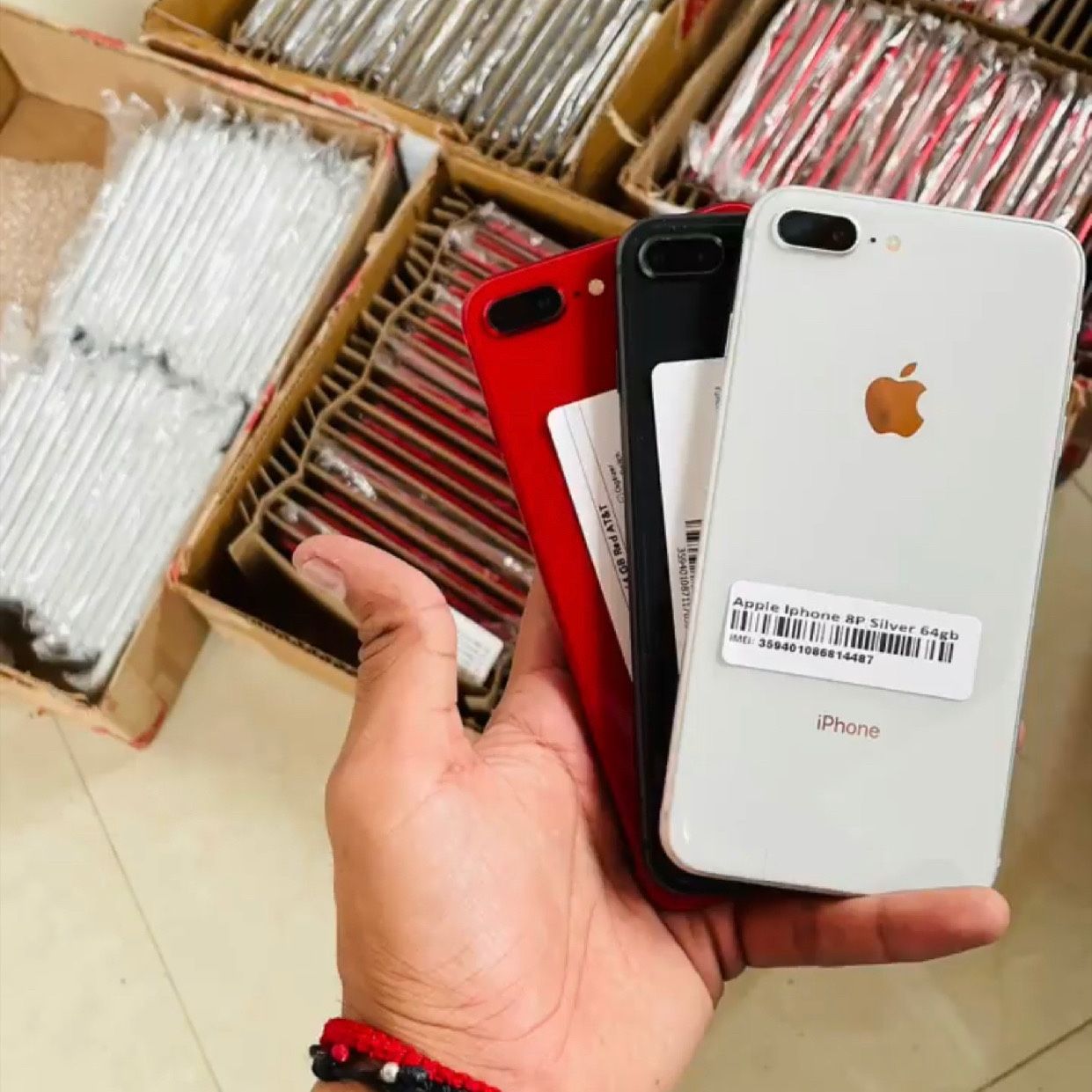 IPHONE 8 PLUS 64GB UNLOCKED