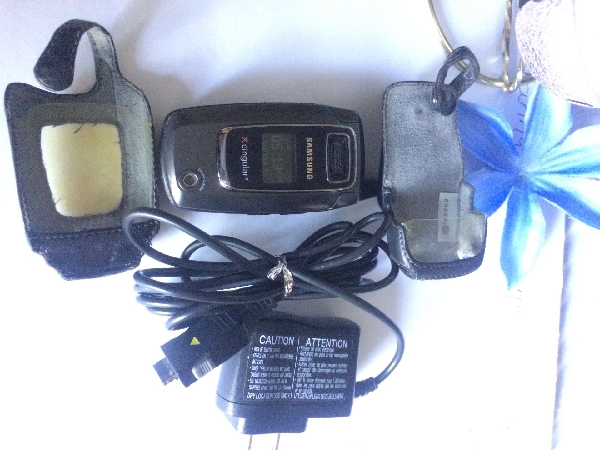 Samsung SGH-D407 (Cingular / AT&T) GSM Cellular Flip Phone - which original charged and case