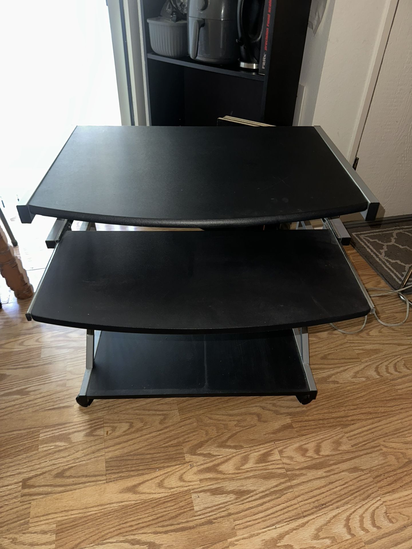 Small Computer Desk