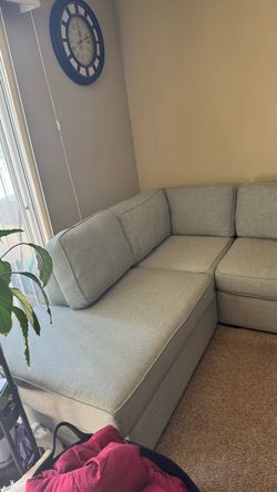 Living Spaces Aspen 2-Piece Sectional (Tranquil Blue / LAF Chaise) – Great Condition!
