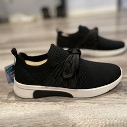Skechers Modern Jogger Kids Sneaker - School Uniform Shoes
