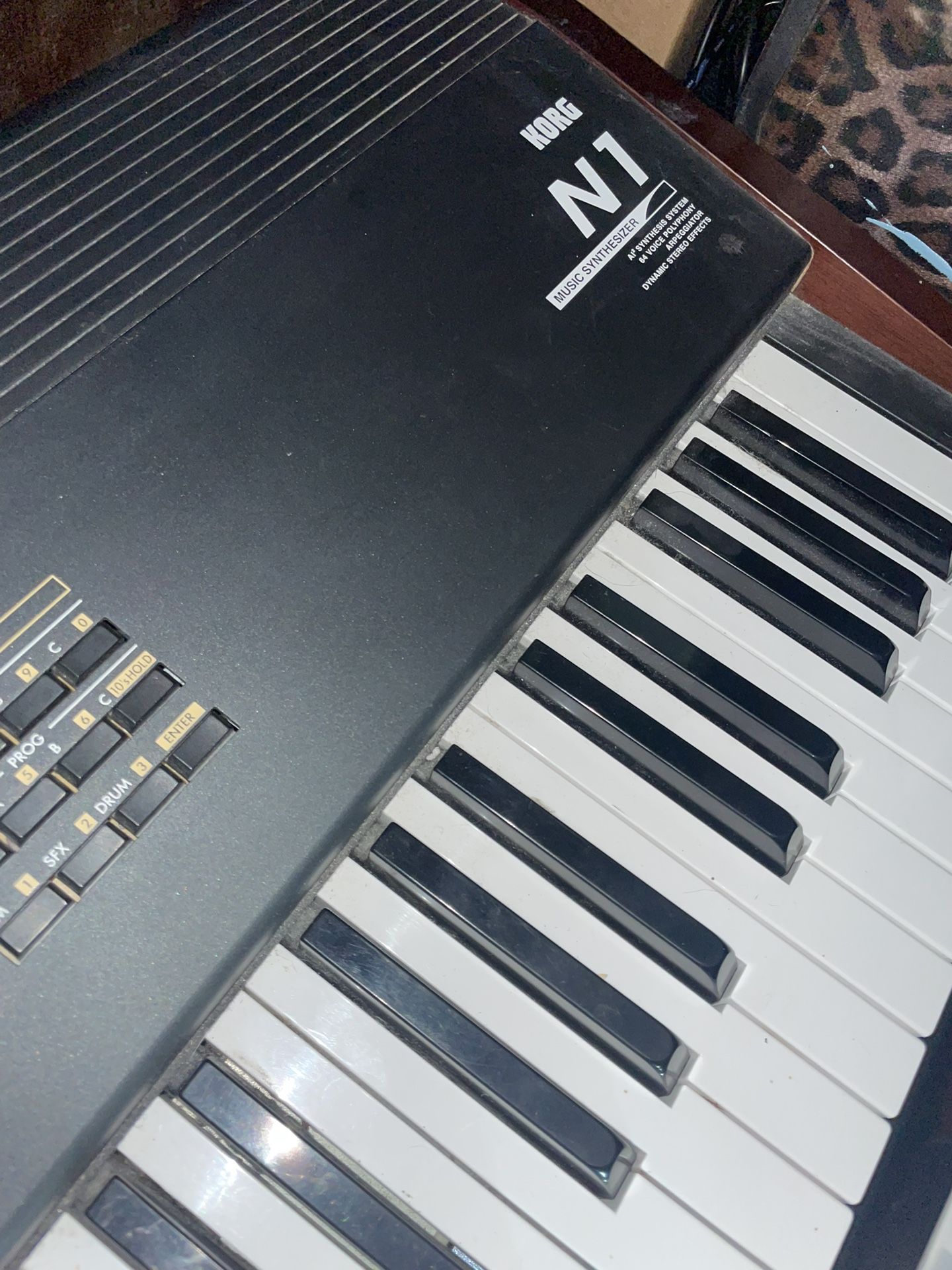 Korg N-1 Keyboard/synthesizer