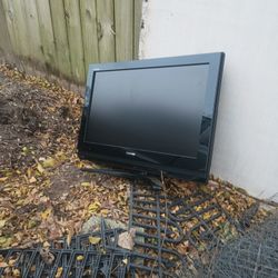 Two Televisions Works Good