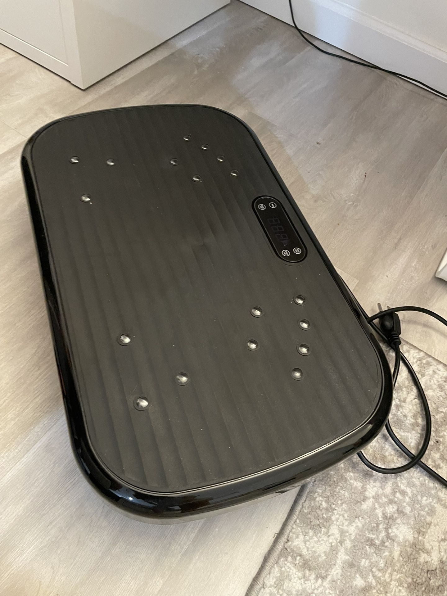 Vibration Plate Exercise Machine