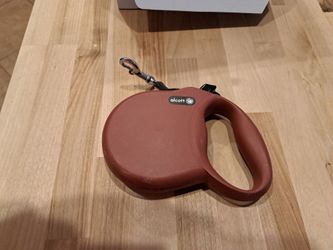Retractable dog lead (16')