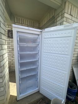 Stand up freezer