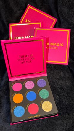 Luna magic makeup