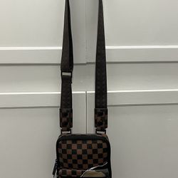 Sprayground Men’s Limited Edition Shoulder Sling NWOT