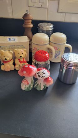 Salt&Pepper Shakers/Pepper Shakers