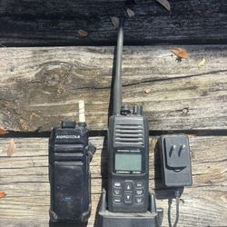 Motorola Solutions TLK 100 WAVE LTE Portable Device