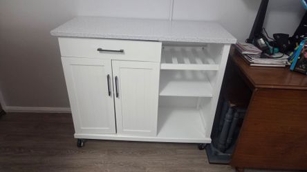 Kitchen Island/Bar Cart on Wheels