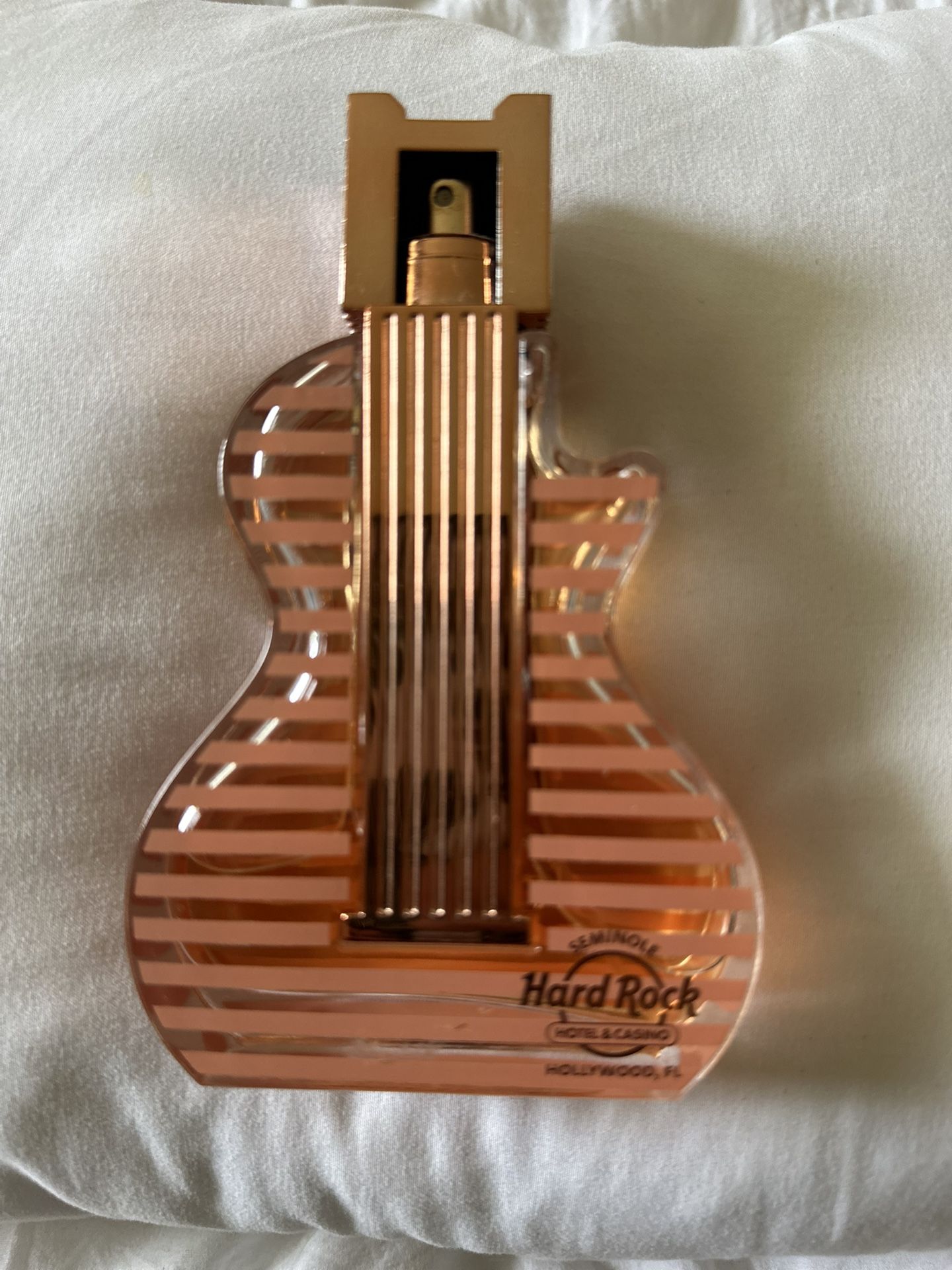 Perfume – Women’s – Hardrock