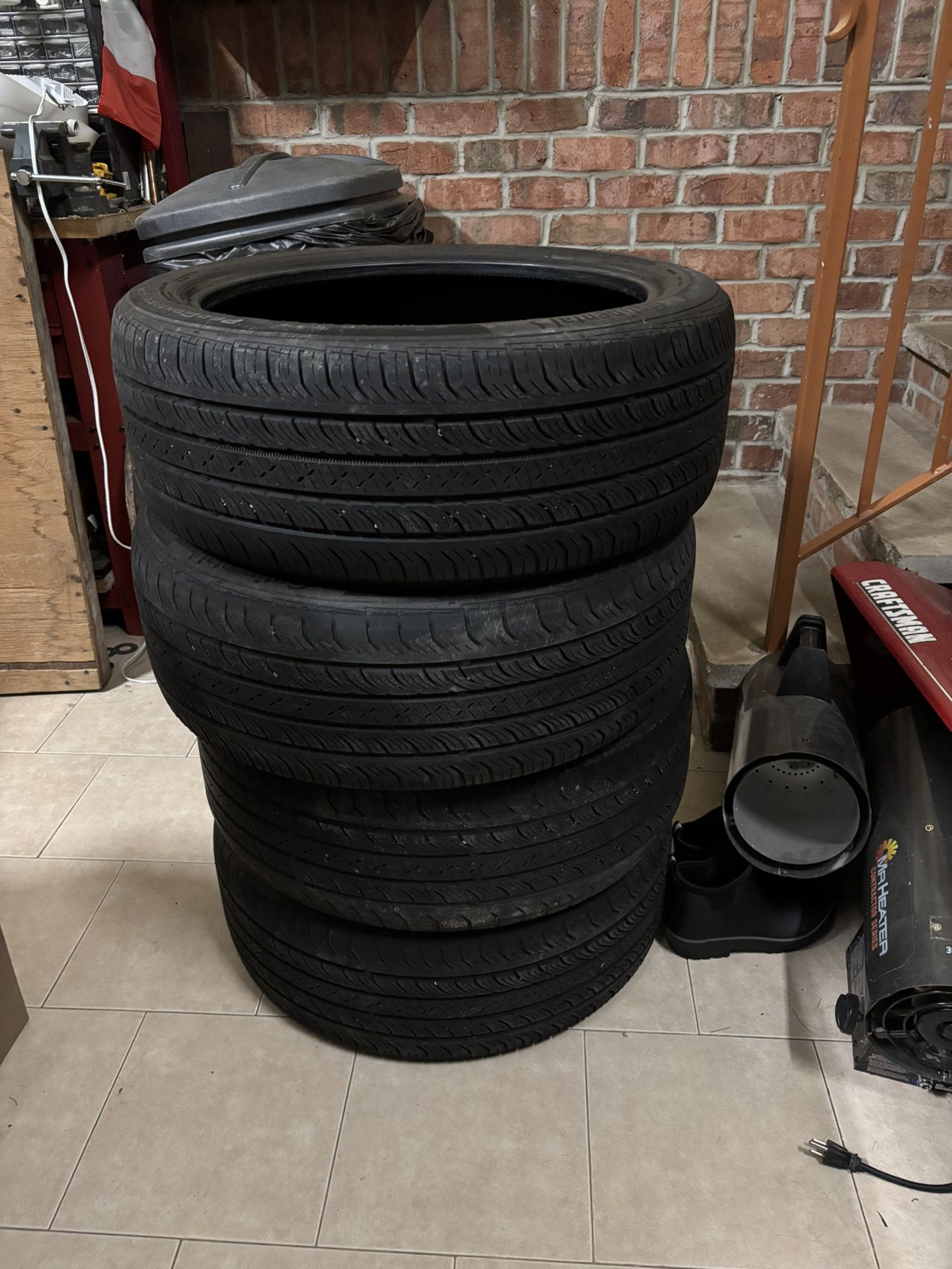 Tires, 225/45 R19, All Season