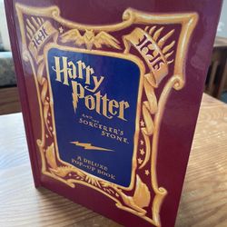 Harry Potter Deluxe Pop-Up Book 