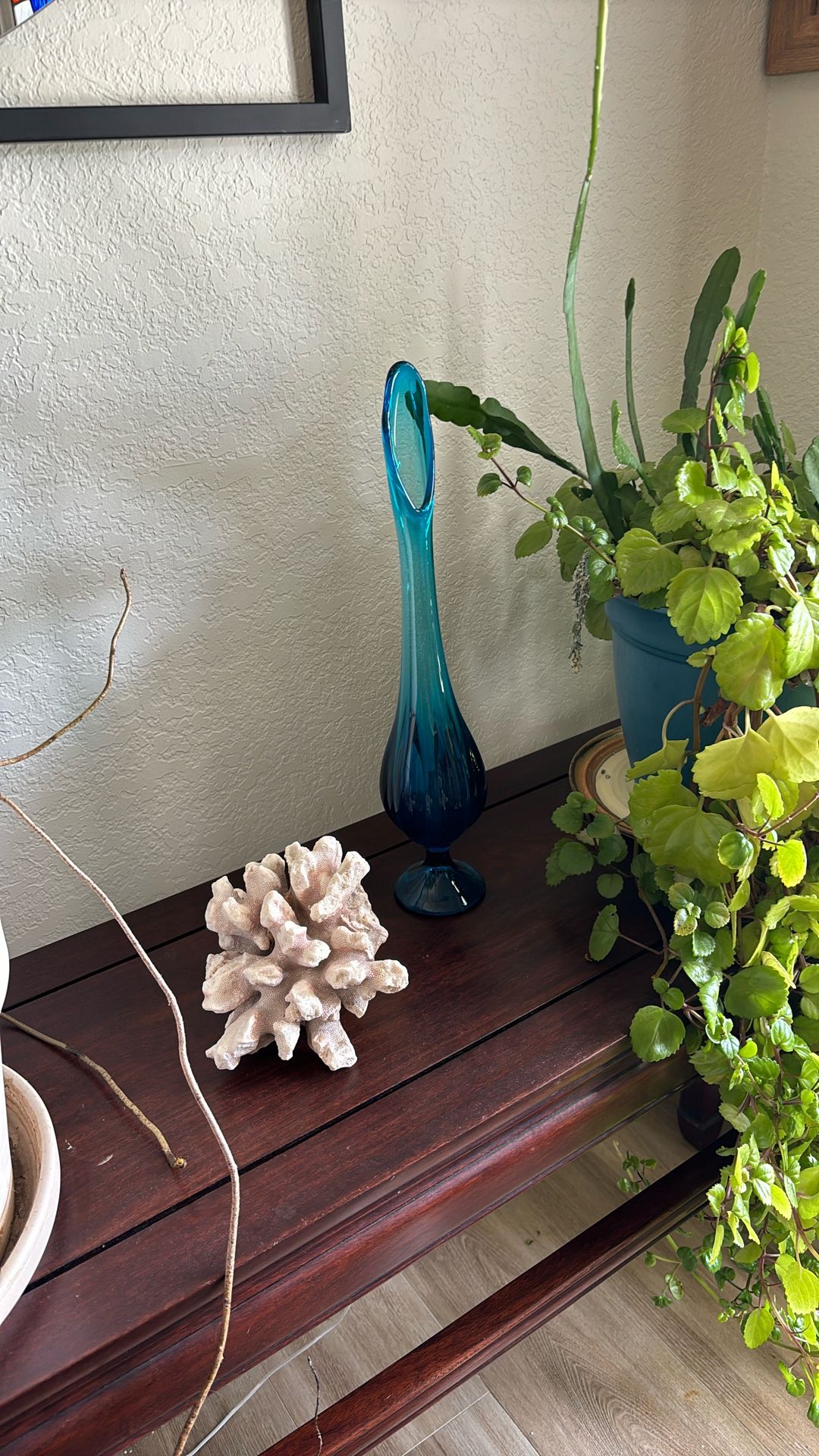 VINTAGE VIKING GLASS VASE