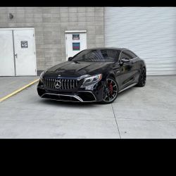 2019 Mercedes-Benz S63 Coupe