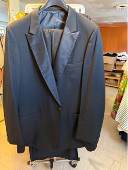 Men’s Black  tuxedo size 2X