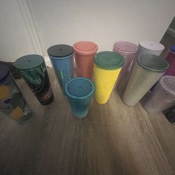 Starbucks Cups 