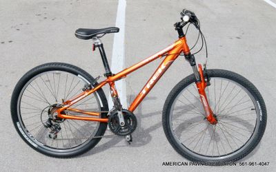 Trek 3500 Sport Mountain Bike 13 inch frame 26" wheels Condition: Pre-owned