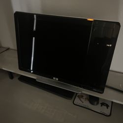 HP W2207 22" With PC