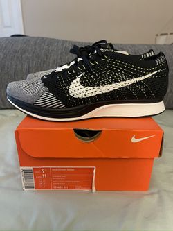 Nike Flyknit Racers Size 9.5