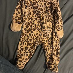 Wonder nation Sleepwear Cheetah Print Footie NB