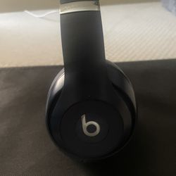 Midnight blue Sound Proof Beats