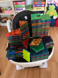 Picasso tiles building set, 238 pieces