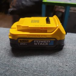 Dewalt Power Stack 20v Lithium Ion Battery 