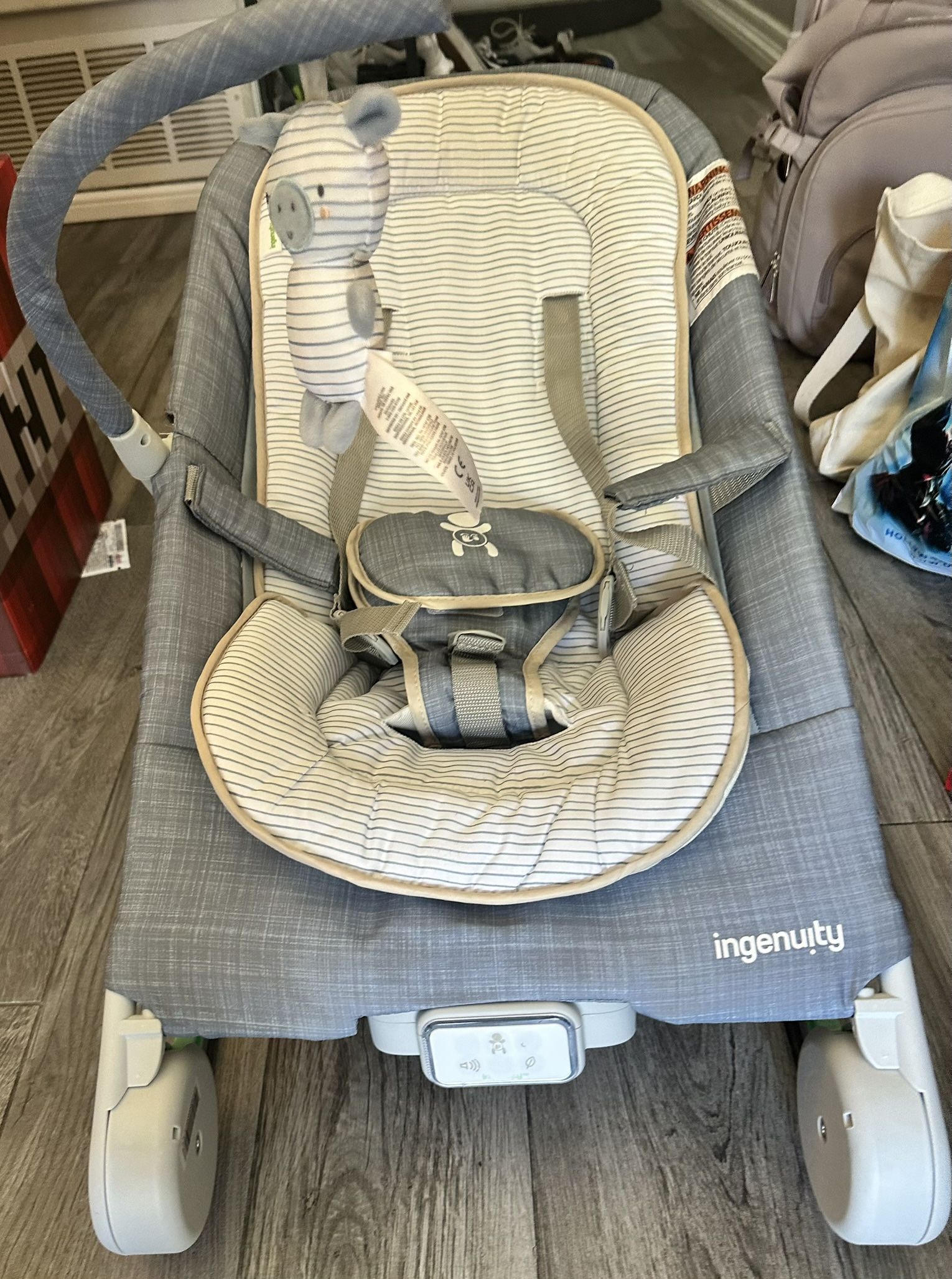 Ingenuity 2-in-1 Happy Belly Rock to Bounce Message Baby seat