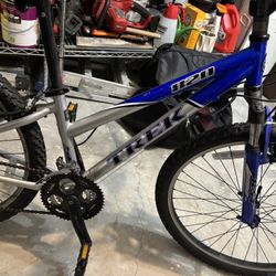 Trek 820 Bike 