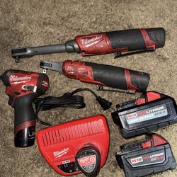 Milwaukee M12 Fuel Ratchets & Impact Wrench 