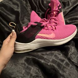 Nike Air Max Bella TR 5