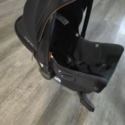 Nuna Car seat